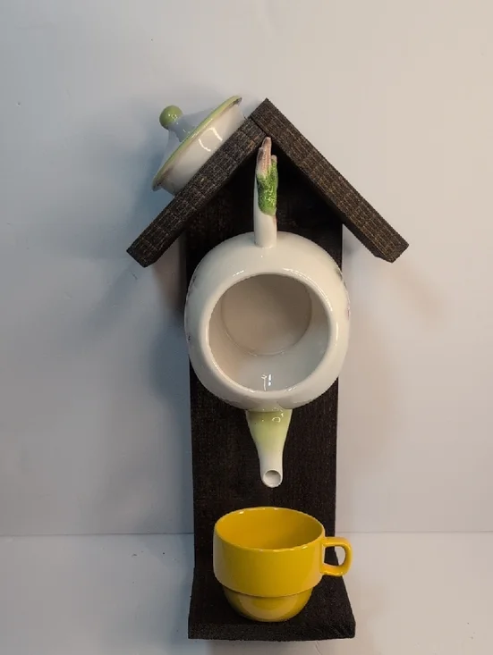 Rustic Wooden Handmade Bird Feeder Hummingbird Teapot - Picture 3 of 16